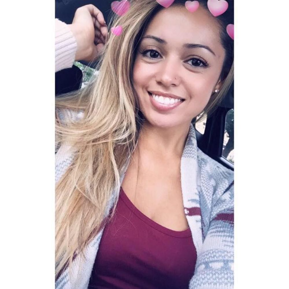 🌻 Meet your Posher, Kaitlin